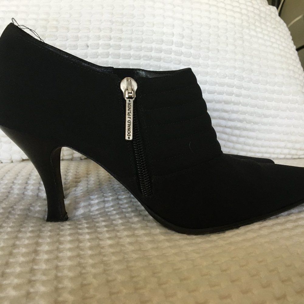 Donald Pliner Booties